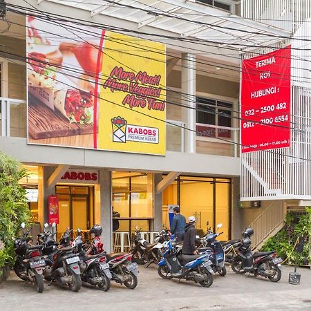Reddoorz Plus @ Dipatiukur Bandung Exterior photo